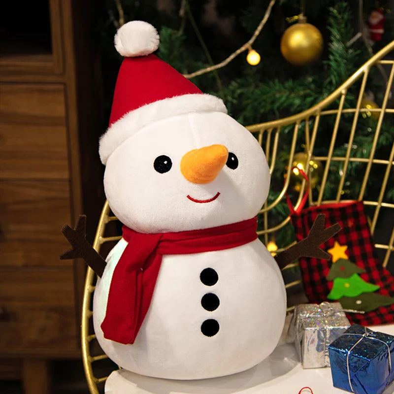 Plüsch Weihnachtsfiguren – Weihnachtsmann, Schneemann, Rentier & Oma